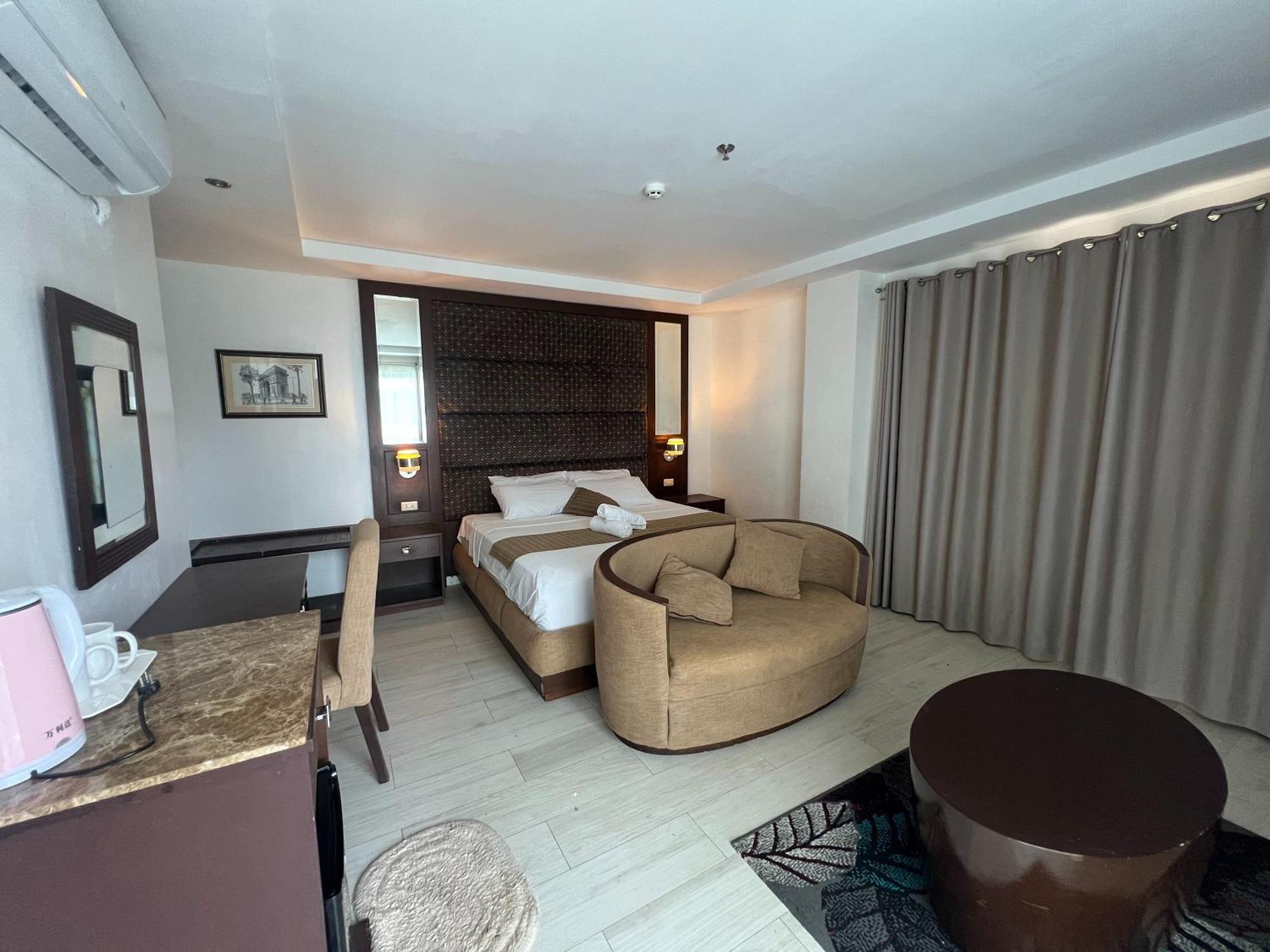 Subiza Beach Resort Olongapo Bagian luar foto
