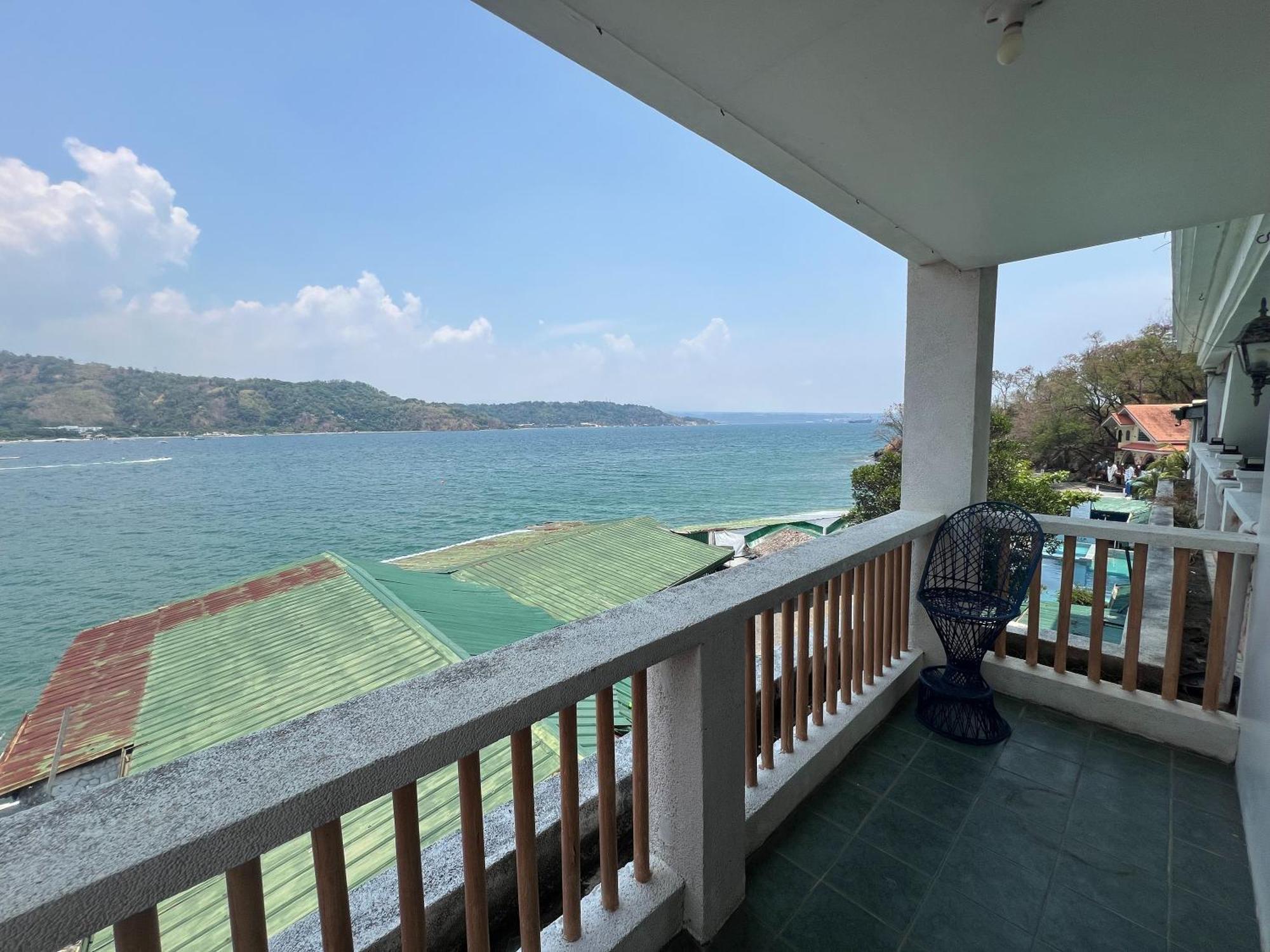 Subiza Beach Resort Olongapo Bagian luar foto