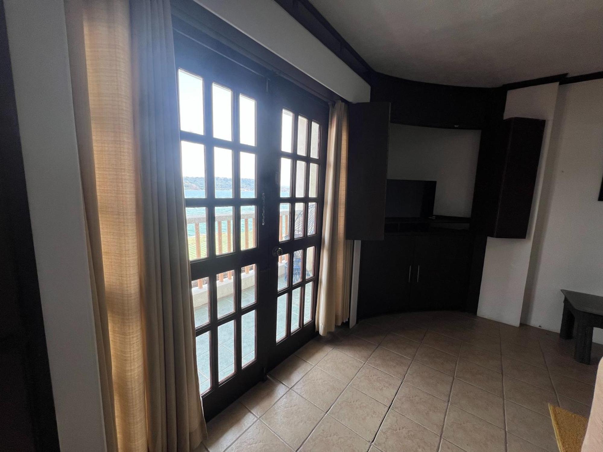 Subiza Beach Resort Olongapo Bagian luar foto