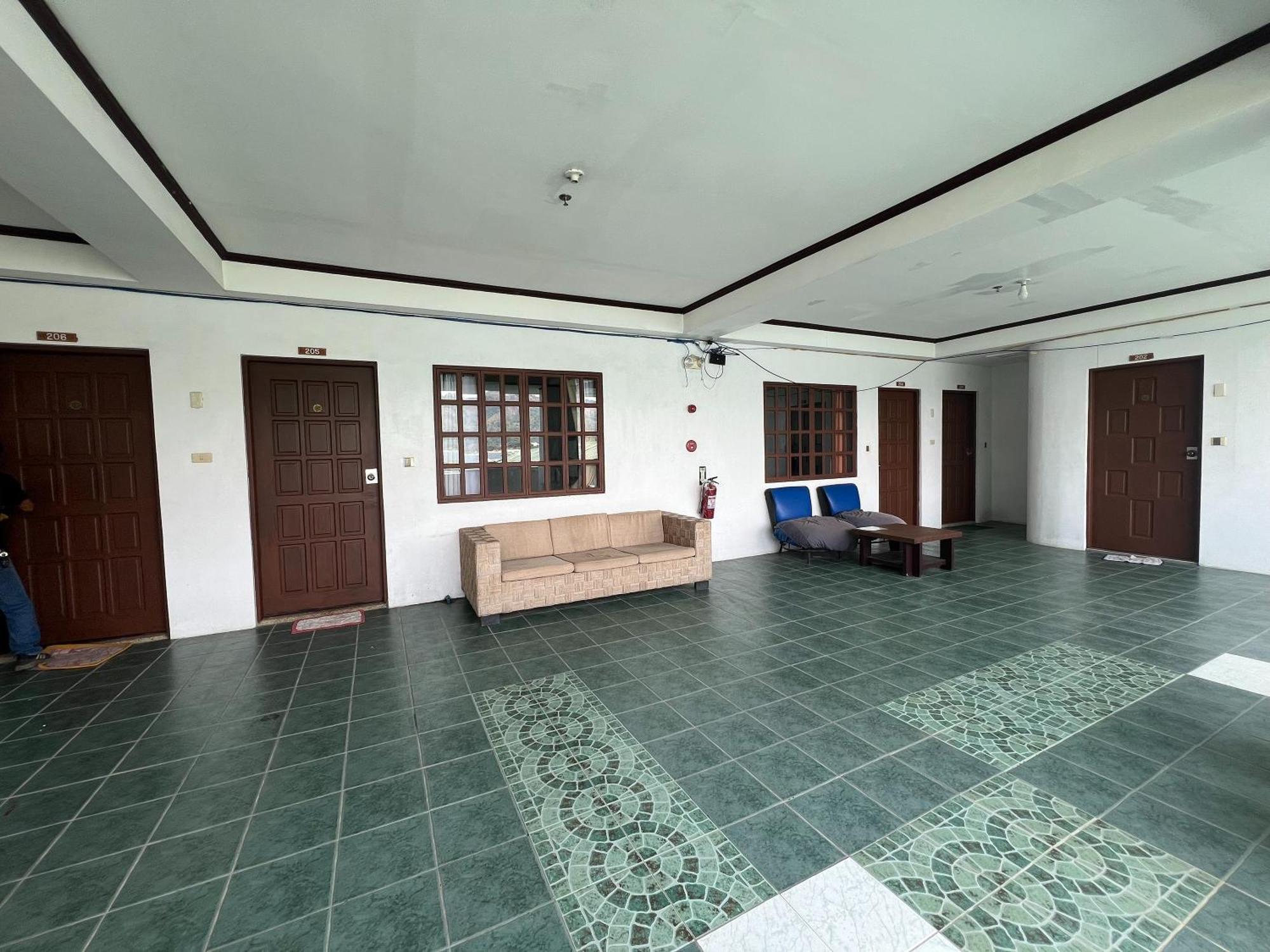 Subiza Beach Resort Olongapo Bagian luar foto